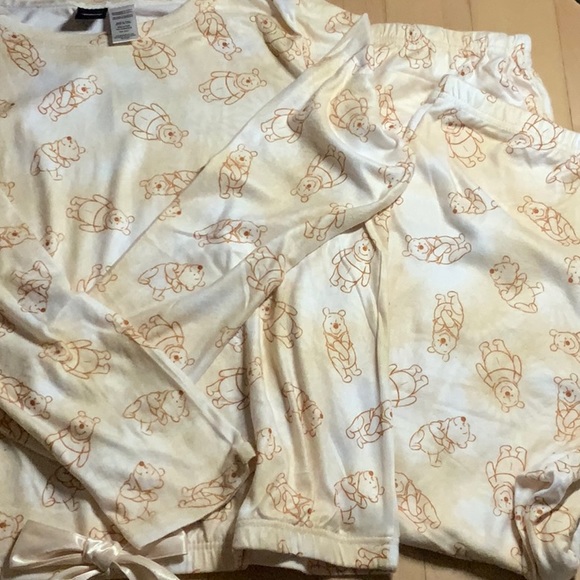 Disney Tops - NWT Super Soft Winnie the Pooh Two Piece Set